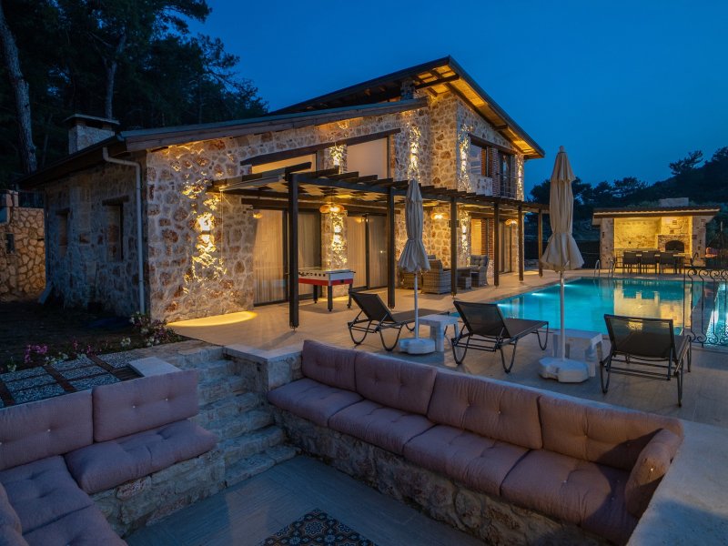 VILLA VALHALLA